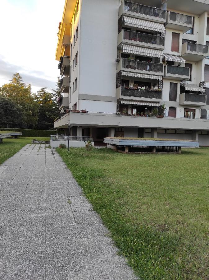 Bilocale Padova Zona Strategica Appartement Buitenkant foto