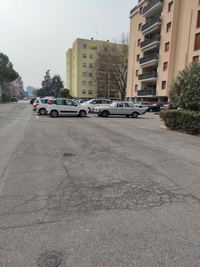 Bilocale Padova Zona Strategica Appartement Buitenkant foto
